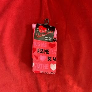 Xoxo Valentine’s Day socks! ❤️